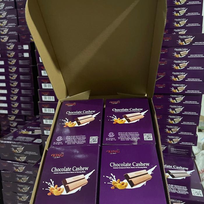 

Flash sale - 1 kardus coklat CASHEW isi 80 batang gratis bungkusan babel wrap kacang mede