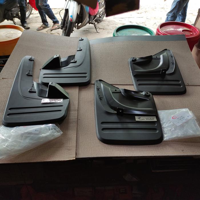 Mud guard karpet lumpur Fortuner VNT 2012-2015 sebelum type VRZ