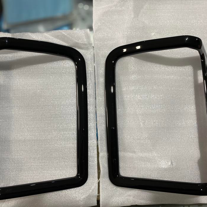 Panel Black Piano Handle Door Passenger Toyota Voxy 90 2022