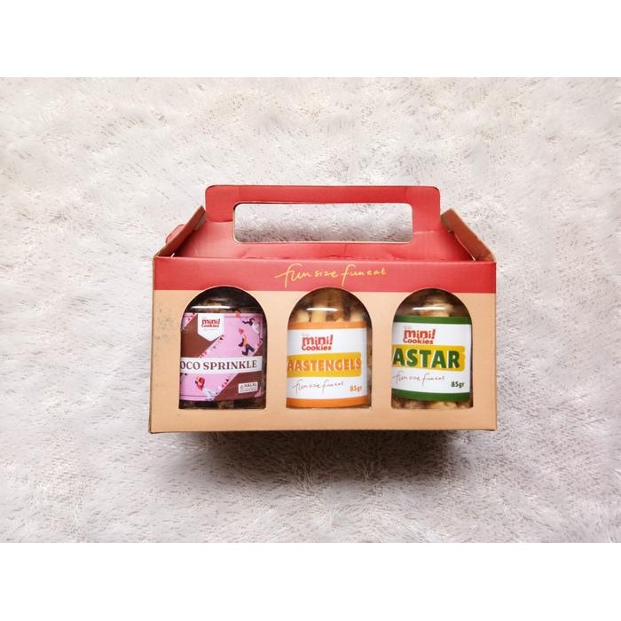 

Kirim,HariYgSama- HAMPERS MINI INA COOKIES KUE KERING PREMIUM BANDUNG
