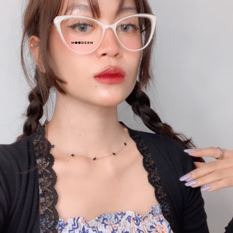 - Frame Kaca M7820 Cat Eye Perempuan