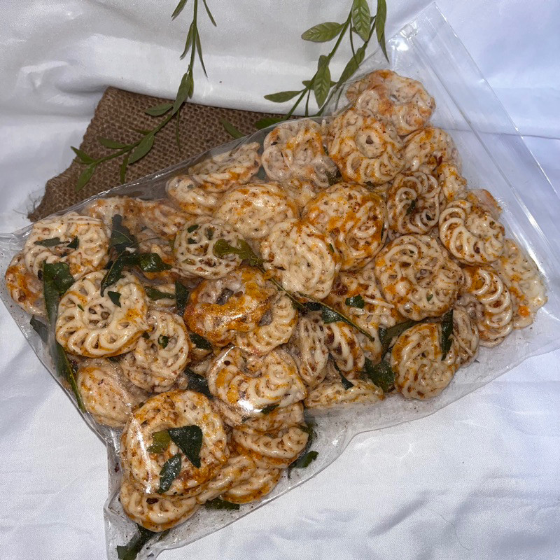 

Cemal Cemil Makyus 250Gram Krupuk Viral Rafael Putih Pedas Gurih