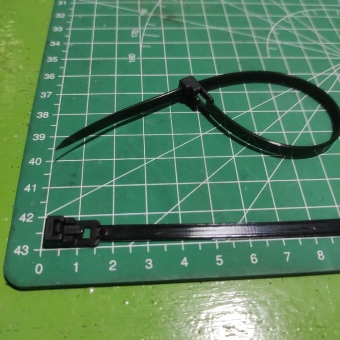 

Kabel Ties Bisa Pakai Ulang Cable Ties Reusable 5X200Mm 20Cm 100Pcs #Gratisongkir