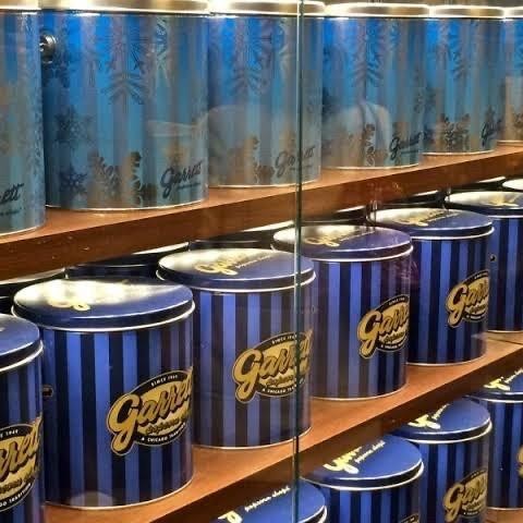 

Garrett Popcorn Petite Tin Fresh Sealed - All Variant (Hand Carry)