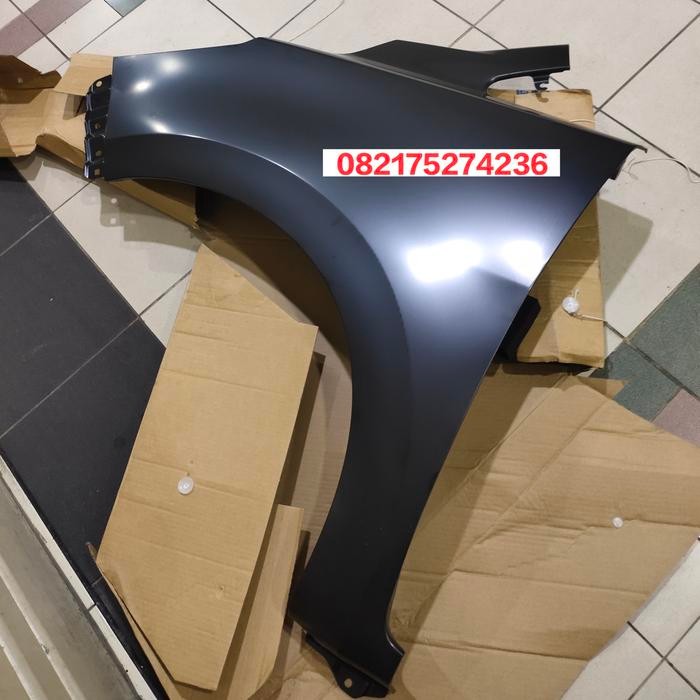 Fender Spakbor Depan Innova Reborn