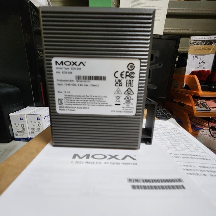 MOXA EDS-208 V2.1.0 UNMANAGED ETHERNET SWITCH MOXA EDS-208 V2.1.0 TERMURAH