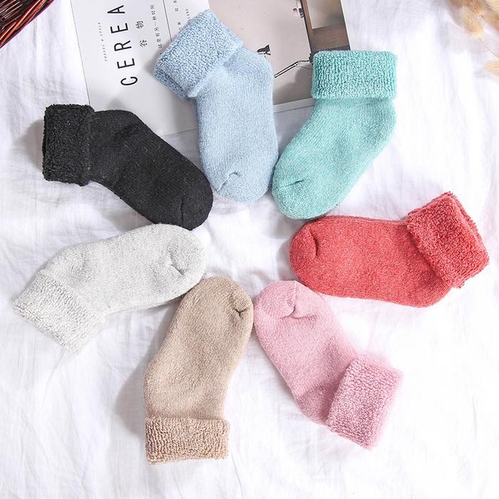 ShoesKids- Kaos Kaki Anak Wool Tebal Hangat Bulu Domba Musim Dingin Import