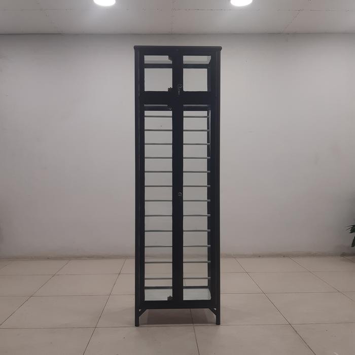 LEMARI RAK DAN GANTUNGAN JILBAB