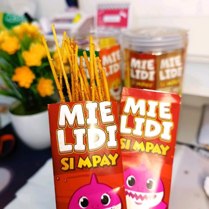 

MIE LIDI KARAKTER TERLARIS SI MPAY ISI 12 PCS VARIAN RASA TERMURAH CEMILAN HITS SNACK