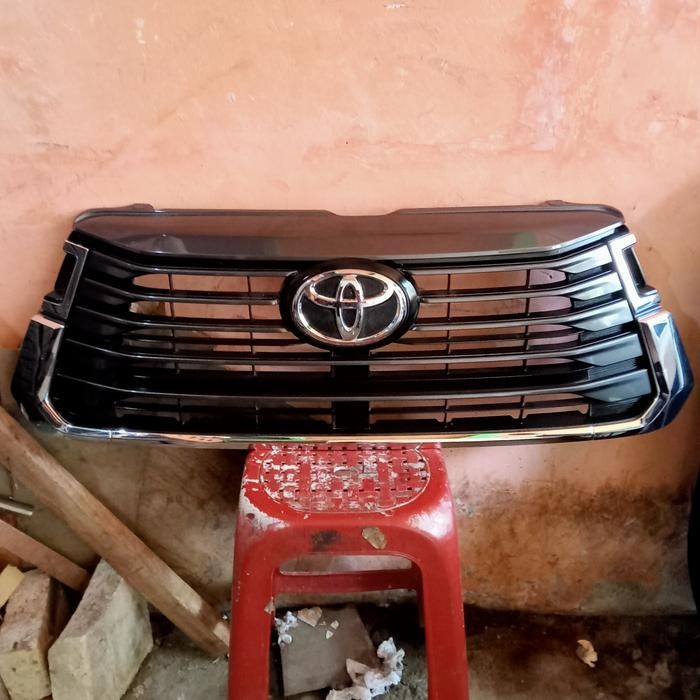 grill grile Innova venturer facelift 2021