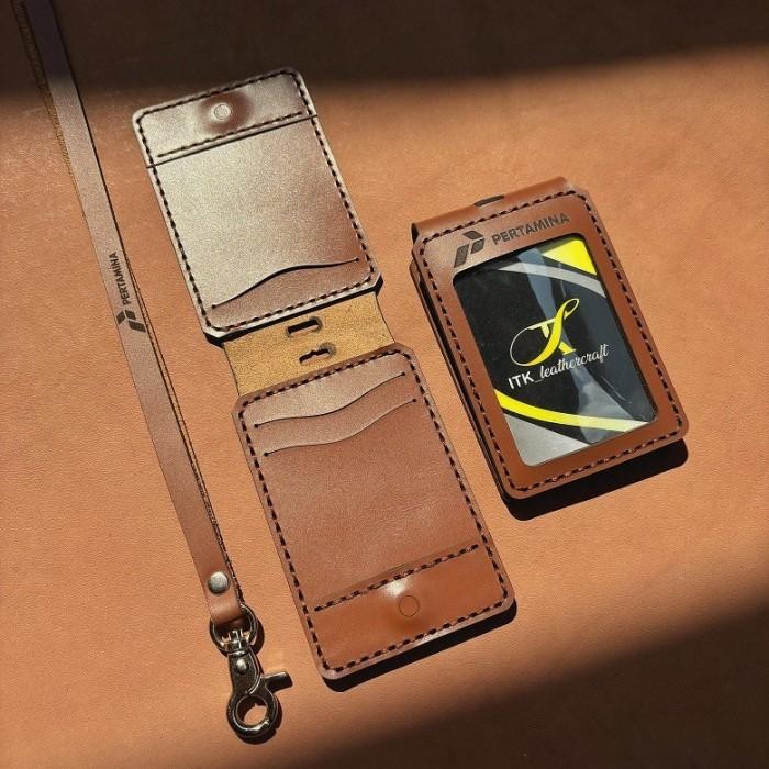 

Promo Lanyard Id Card Holder Kulit Flip Magnet - Id Card Kulit Lipat Name Tag Kulit Lipat Custom Tbk