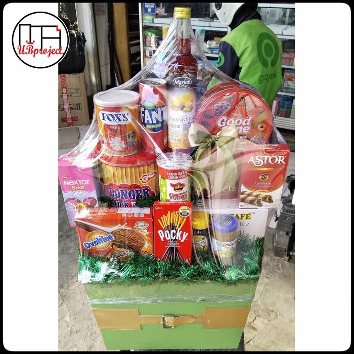 

Promo hampers lebaran snack parcel Ready