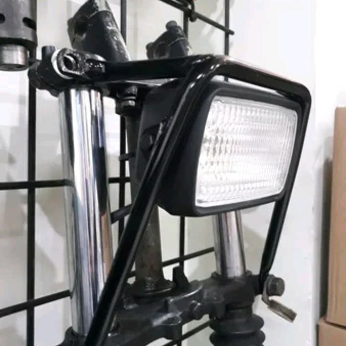 Lampu depan mini persegi Suzuki Ts125 Lampu depan Suzuki Ts125 braket Lampu depan Suzuki Ts125