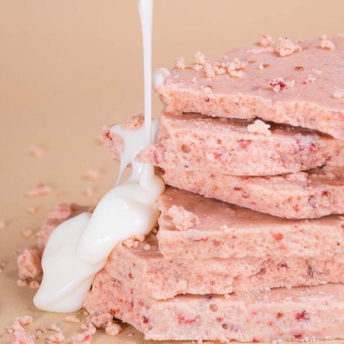 

PastikanTerjaminMutunya- Pipiltin Cocoa Cokelat Cracks - White Chocolate Strawberry