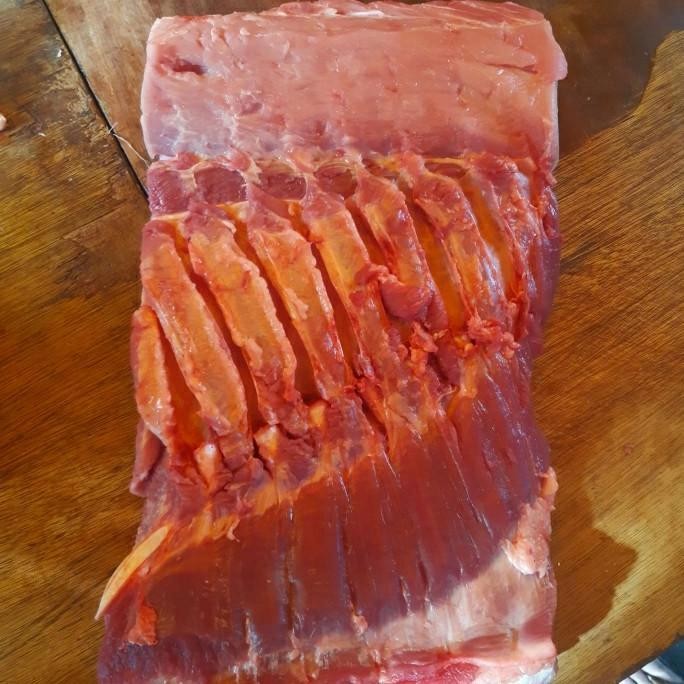 

BnyKBonusBelidiMari- Samcan / Samsam (Pork Belly) 1 Kg Daging babi Samcan