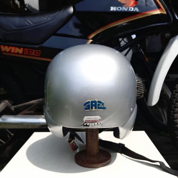 helm astrea helm baseball helm klasik helm retro helm lawas