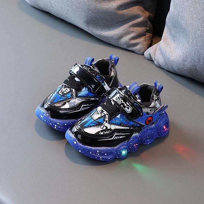 Sepatu sneakers anak Laki Laki model IRON MAN led terbaru