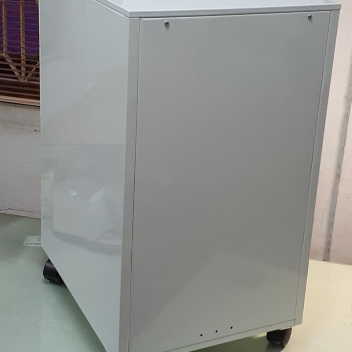 

Lemari Besi Drawer Besi 4 Laci Ada Roda Plat 0.7 mm Nakas Besi