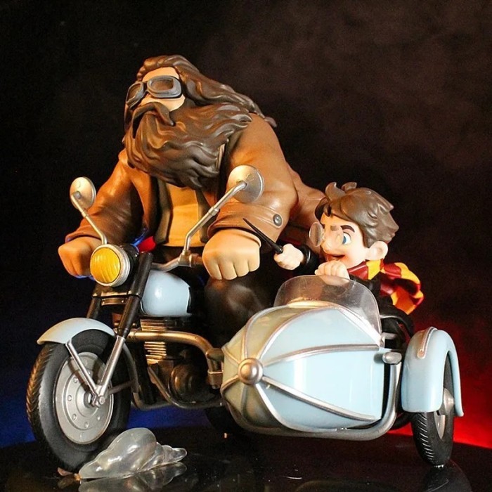 Adorable and Hagrid Moto Racing Scene Model Doll Decoration Household
