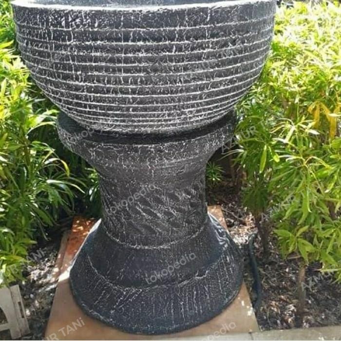 PREMIUM pilar pot bunga/dudukan pot bonsai, beton (grab-gojek)