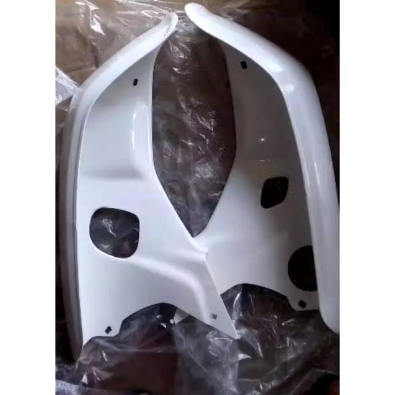 Sayap luar legshield grand Astrea legenda 2 putih