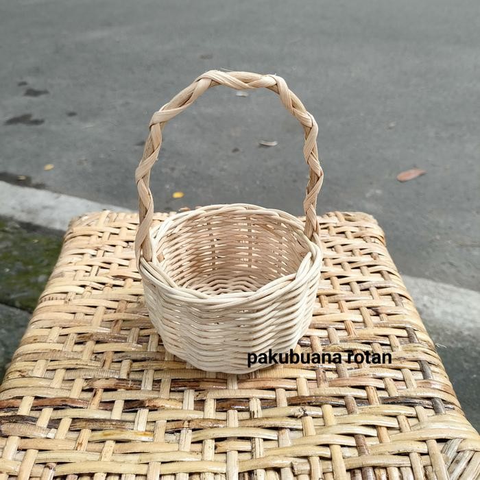 Keranjang rotan mini tempat telur paskah - Keranjang bulat kecil