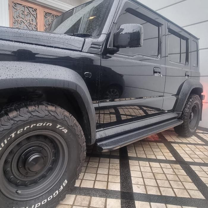 PREMIUM Footstep Suzuki Jimny 5Pintu