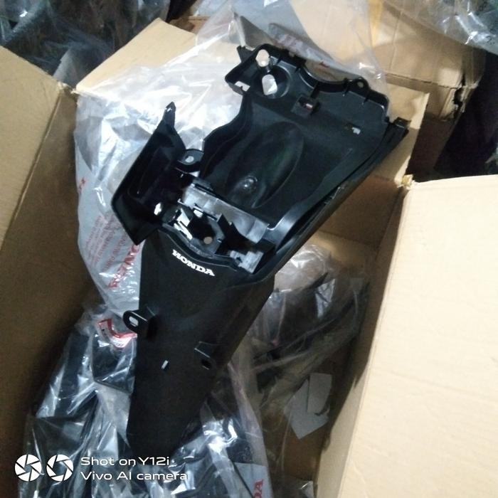 PREMIUM spakbor belakang beat karbu kvy ori honda
