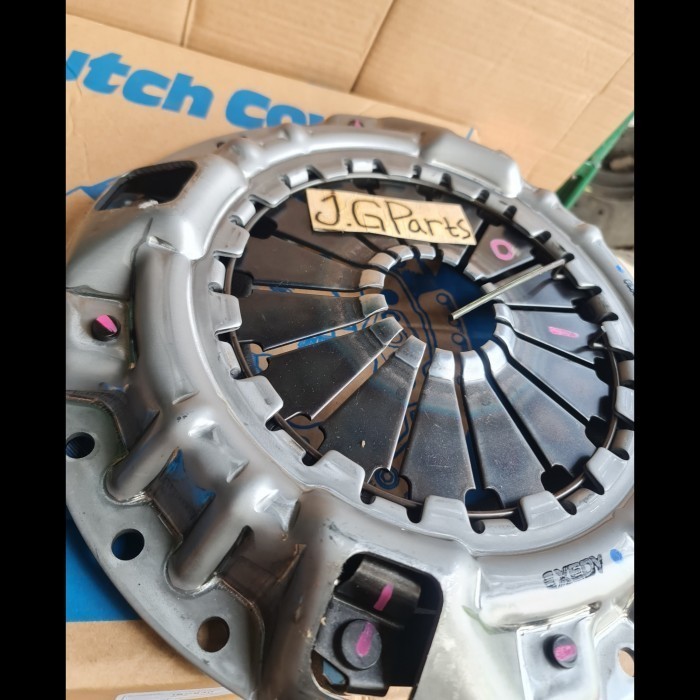 Dekrup / Matahari Isuzu Elf Nkr 71 Nkr71 Exedy / Daikin Isc830 Kode 083