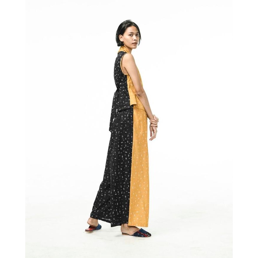 

Terlaris Celana 2 Kancing Bambu Hitam Kunyit Maxi Sejauh Mata Memandang