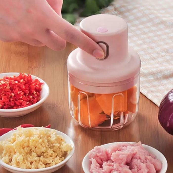 

Terlaris Blender Chopper Mini Kabel Usb 100Ml Food Grade / Alat Giling Bawang Putih Merah Cabe Tomat