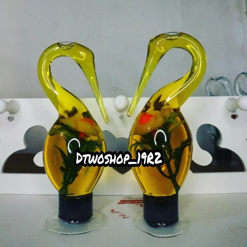 Kerajinan hiasan dinding angsa kaca unik untuk pajangan lemari dinding ambalan dll