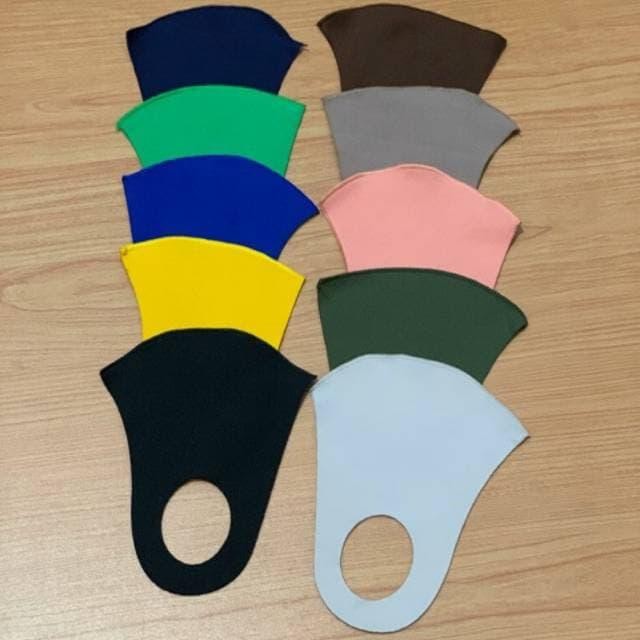 

Terlaris Masker Scuba Tebal Polos 3 Warna Kuning Kunyit Hitam Biru Coklat