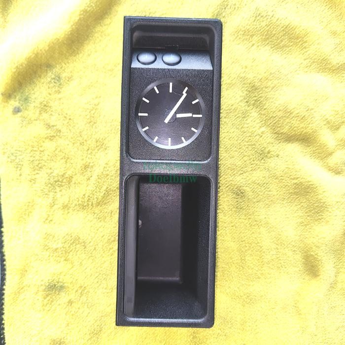 Laci Jam Bmw E36 Bekas