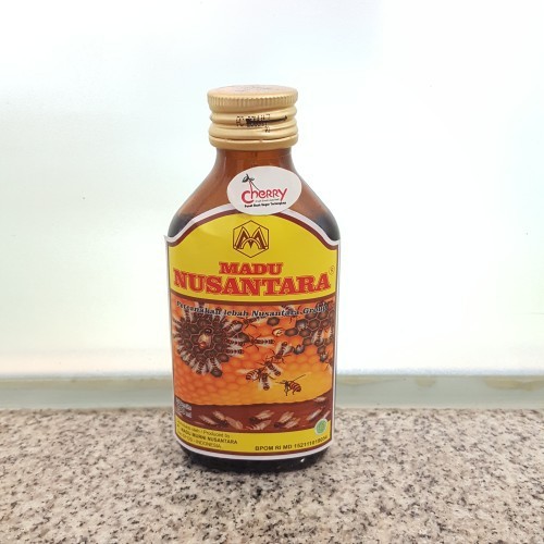 

Sensasi Lezat Madu Nusantara - Madu Murni 100% - Madu Super Royal Jelly - Kemasan 100 Ml