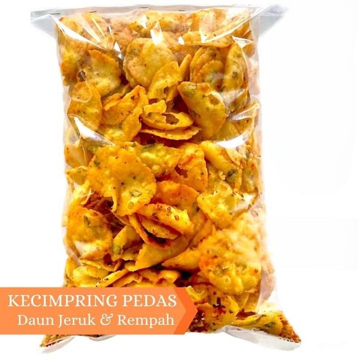 

Kecimpring Singkong Pedas Daun Jeruk 1kg / Keripik Pedas / Combring Pedas / Cemilan Pedas / Snack