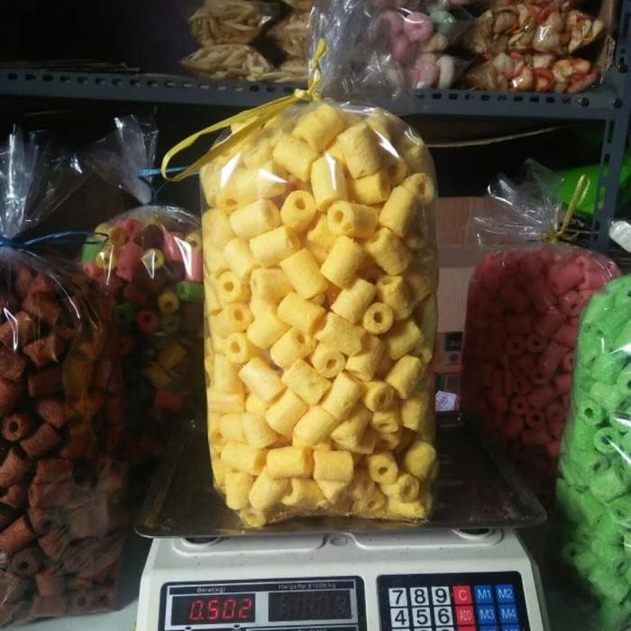 

Stik Momogi Stroberi 500gr Stroberi Stik Manis Legit Renyah Momogi Kiloan Stroberi Pandan Jagung