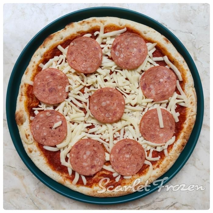 

JTTOP" ITALIAN PIZZA BEEF SALAMI PEPPERONI KECIL 18 CM