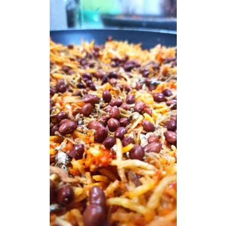 

Mamam_Asoy Kentang Mustofa Teri & Kacang Ukuran 250Gr / Tanpa Bahan Pengawet / Ijin P-Irt Dan Halal