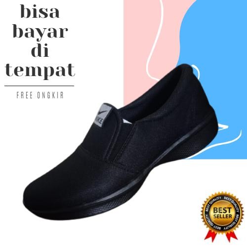 SEPATU SEKOLAH/OLAHRAGA WANITA HITAM POLOS NEW MODEL