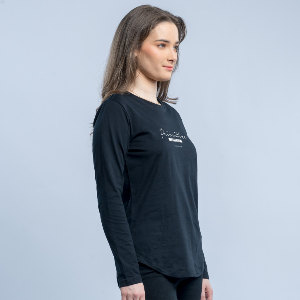 C2 Orilia Black T-Shirt Wanita