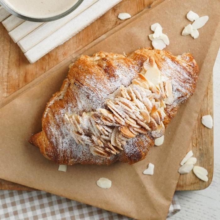 

JTTOP" TWICE BAKED ALMOND