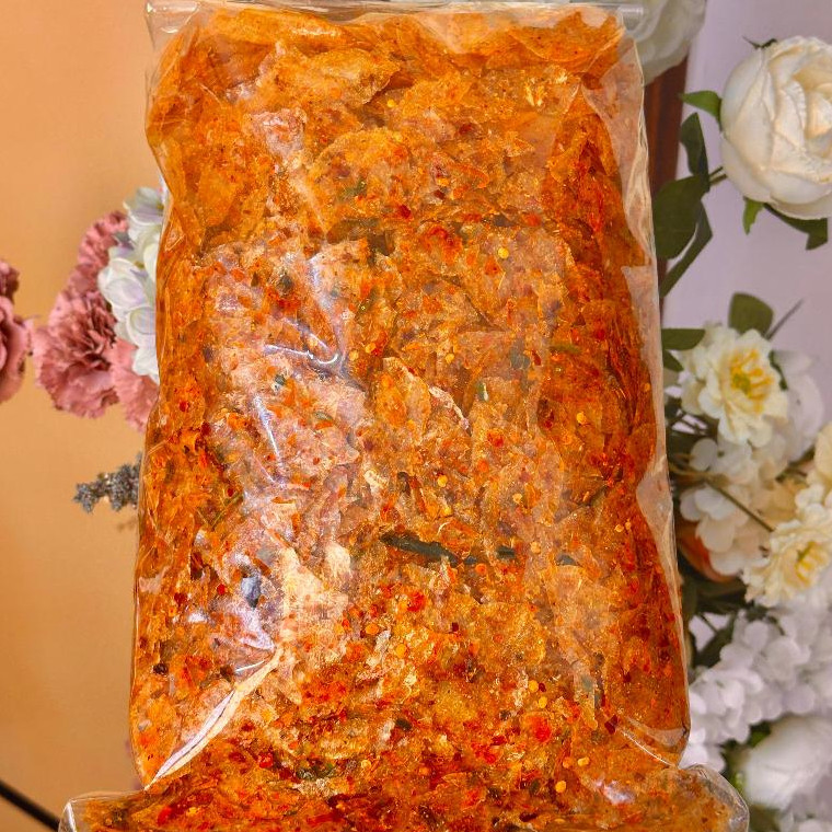 

KERIPIK KACA 1 KG PEDAS DAUN JERUK / KRIPCA REMPAH NGABRET