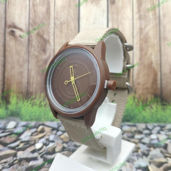 Jam Tangan Pria Q&Q Qnq Smile Solar Cokelat Rp00J035Y Custom Original