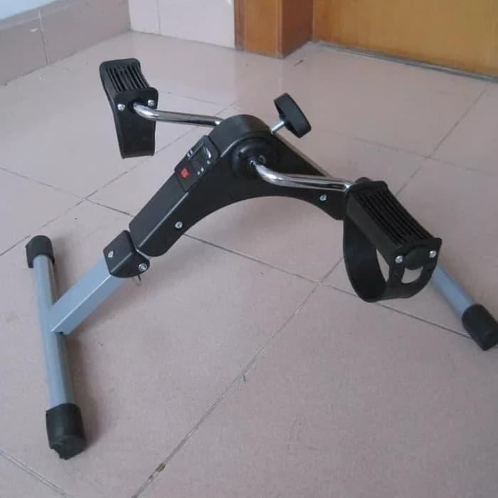 Sepeda Statis Untuk Terapi Stroke Lansia