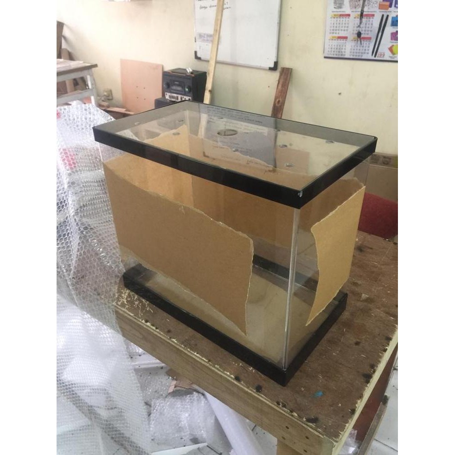 PREMIUM Akuarium Akrilik List Hitam Dengan Tutup