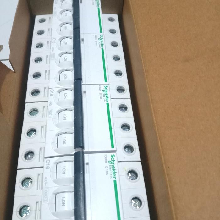 Mcb Ic60H C 16A 3P Schneider / Mcb 3P 16A Schneider