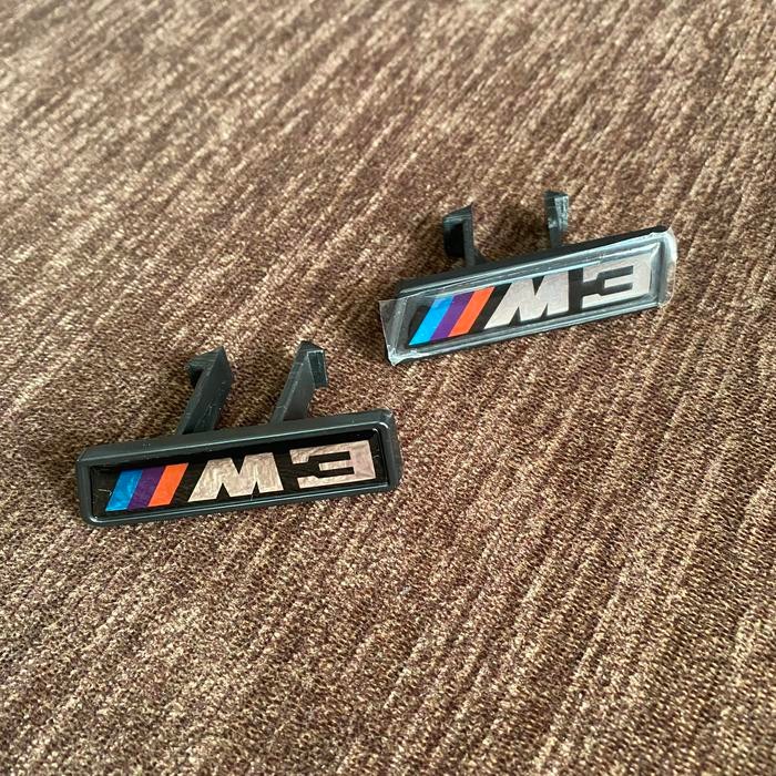 Terlaris Emblem Grill M3 BMW E36 E46 E90 F30 Aftermarket SALE
