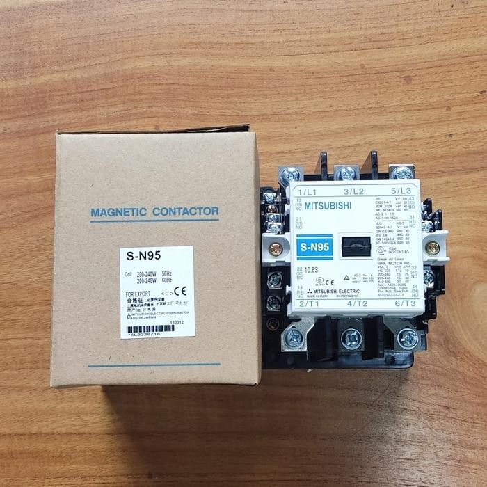 KONTAKTOR / CONTACTOR MITSUBISHI S-N95 SN-95 SN 95 SN95 - 220V