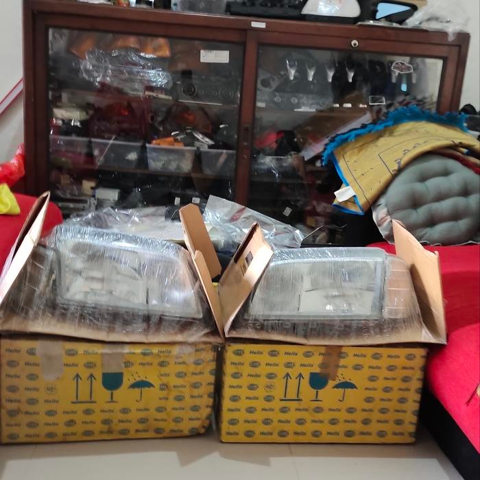 headlamp mercy w202 original NOS